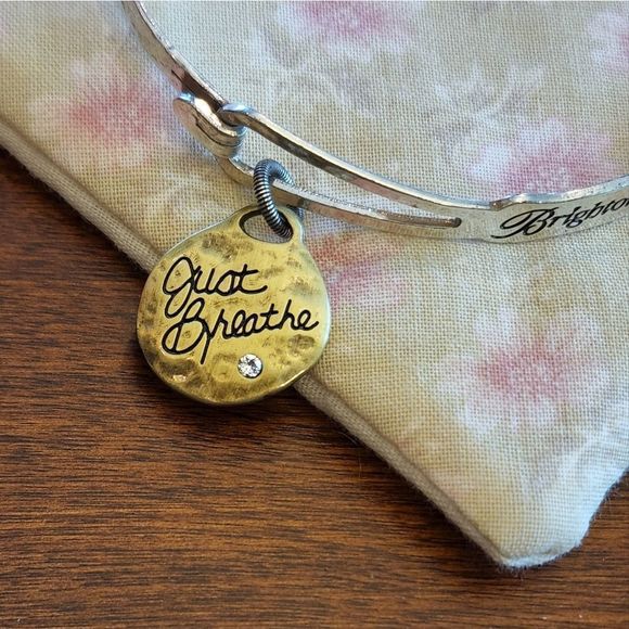 BRIGHTON JUST breathe heart hammered gold bangle bracelet - Picture 2 of 4